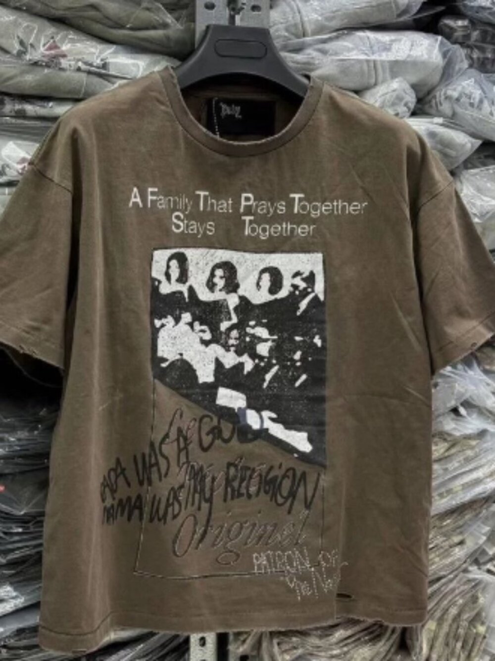 Vintage Family Graphic T-Shirt Brown